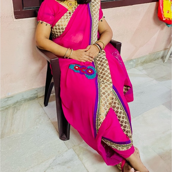Hot pink color chiffon/Georgette Saree - Picture 5 of 5